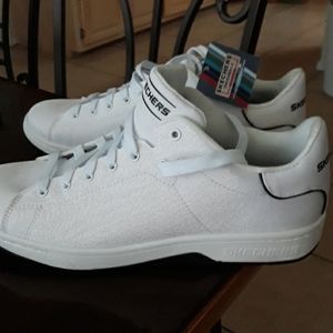 NWT Sketchers Original Mens Sneakers
